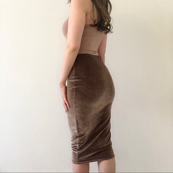 Velour Midi Skirt - Picture 2 of 4